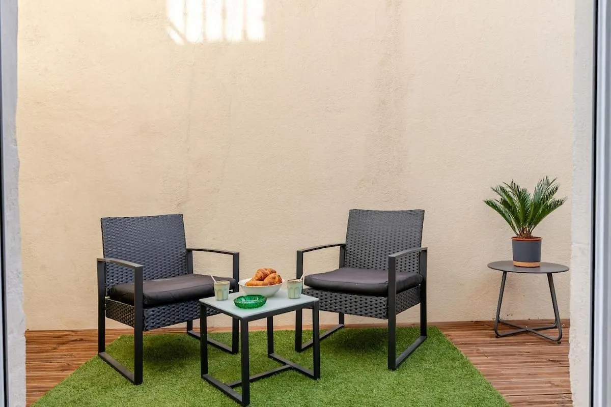 Apartment Emeraude - City Center - Terrace - Free Parking Roanne