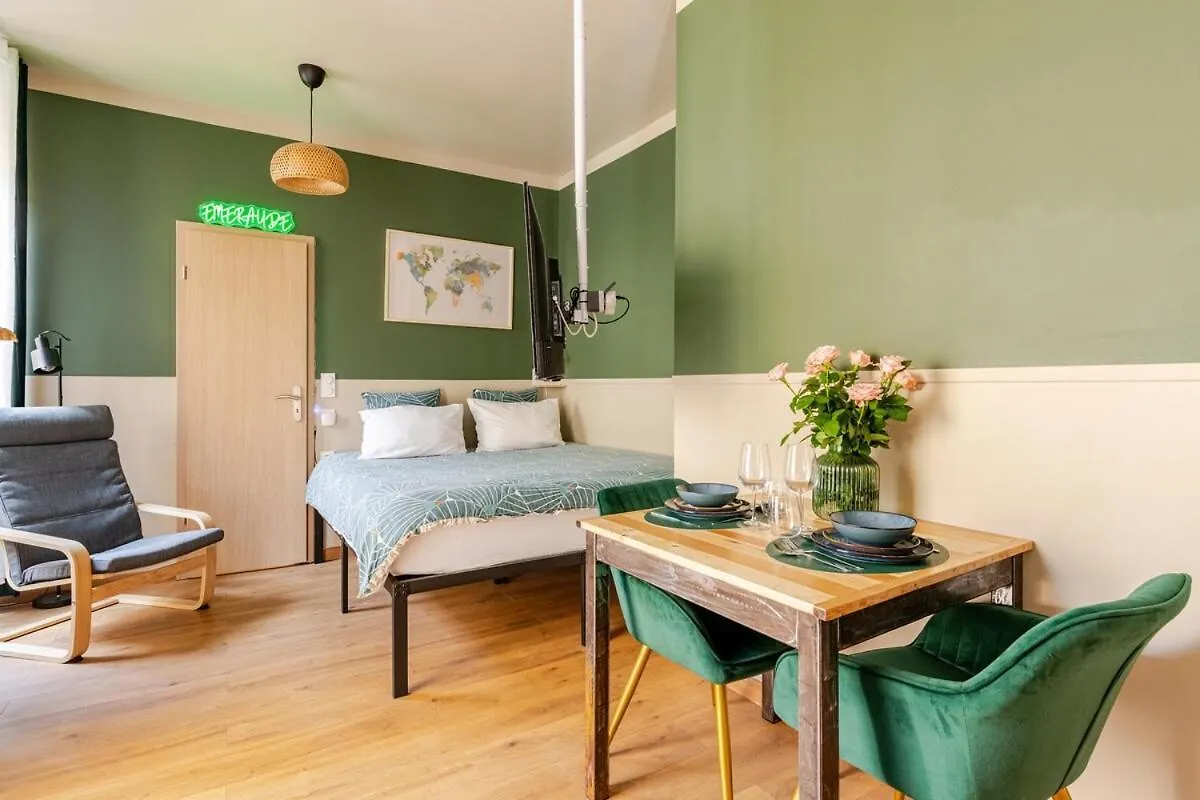 Emeraude - City Center - Terrace - Free Parking Roanne