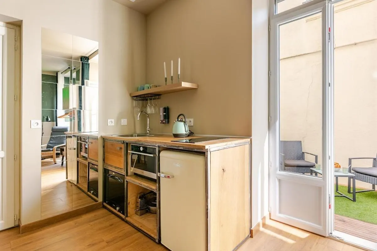 Apartment Emeraude - City Center - Terrace - Free Parking Roanne France