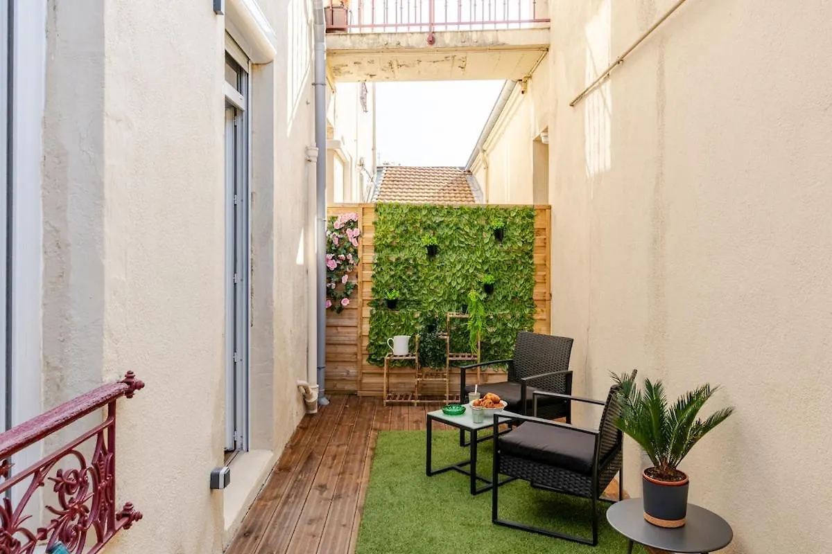 Emeraude - City Center - Terrace - Free Parking Roanne