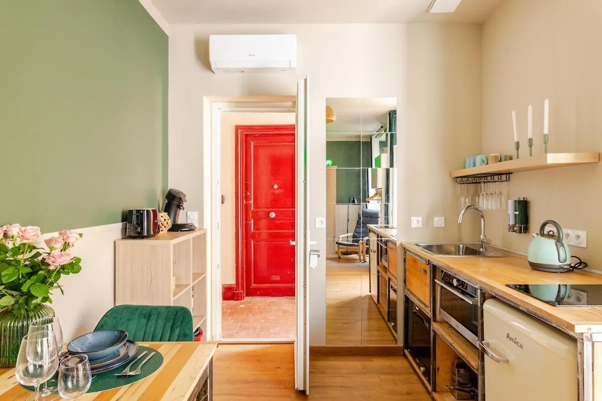 Apartment Emeraude - City Center - Terrace - Free Parking Roanne